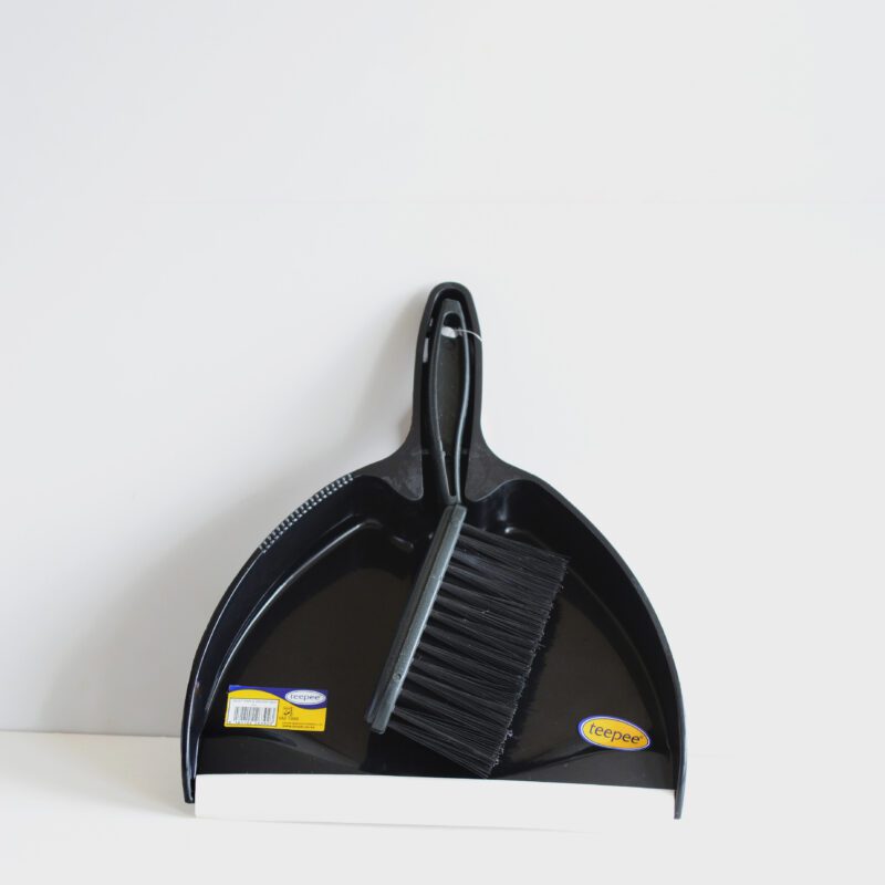 Stand Up Dust Pan