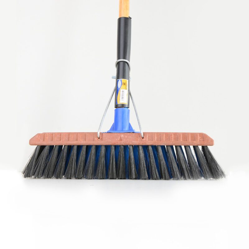 Gutter Sweeper with Handle