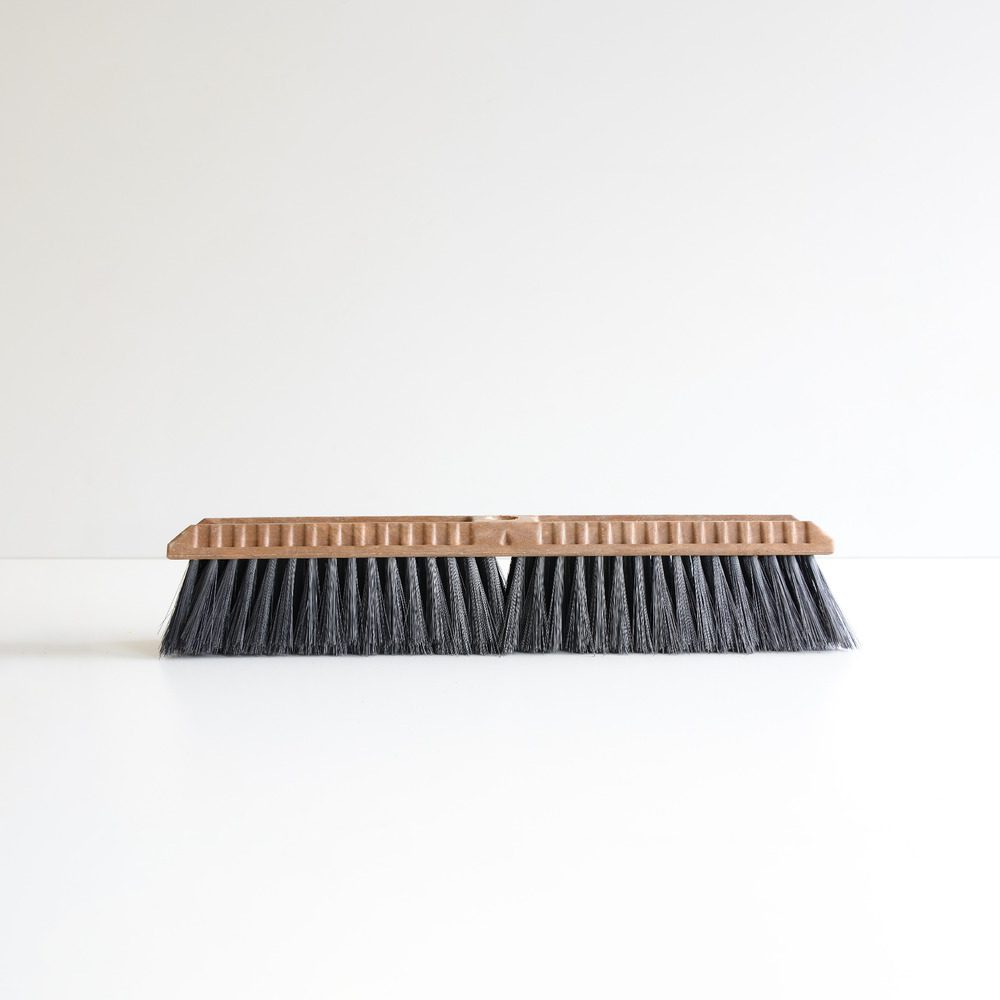 18" Soft Platform Broom