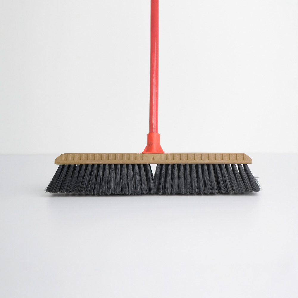 18'' Soft Platform Broom Handle