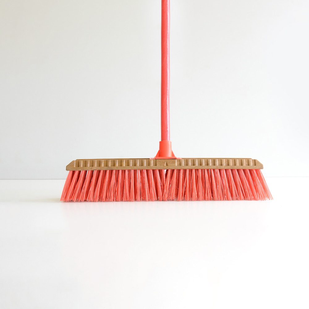 18'' Hard Platform Broom Handle