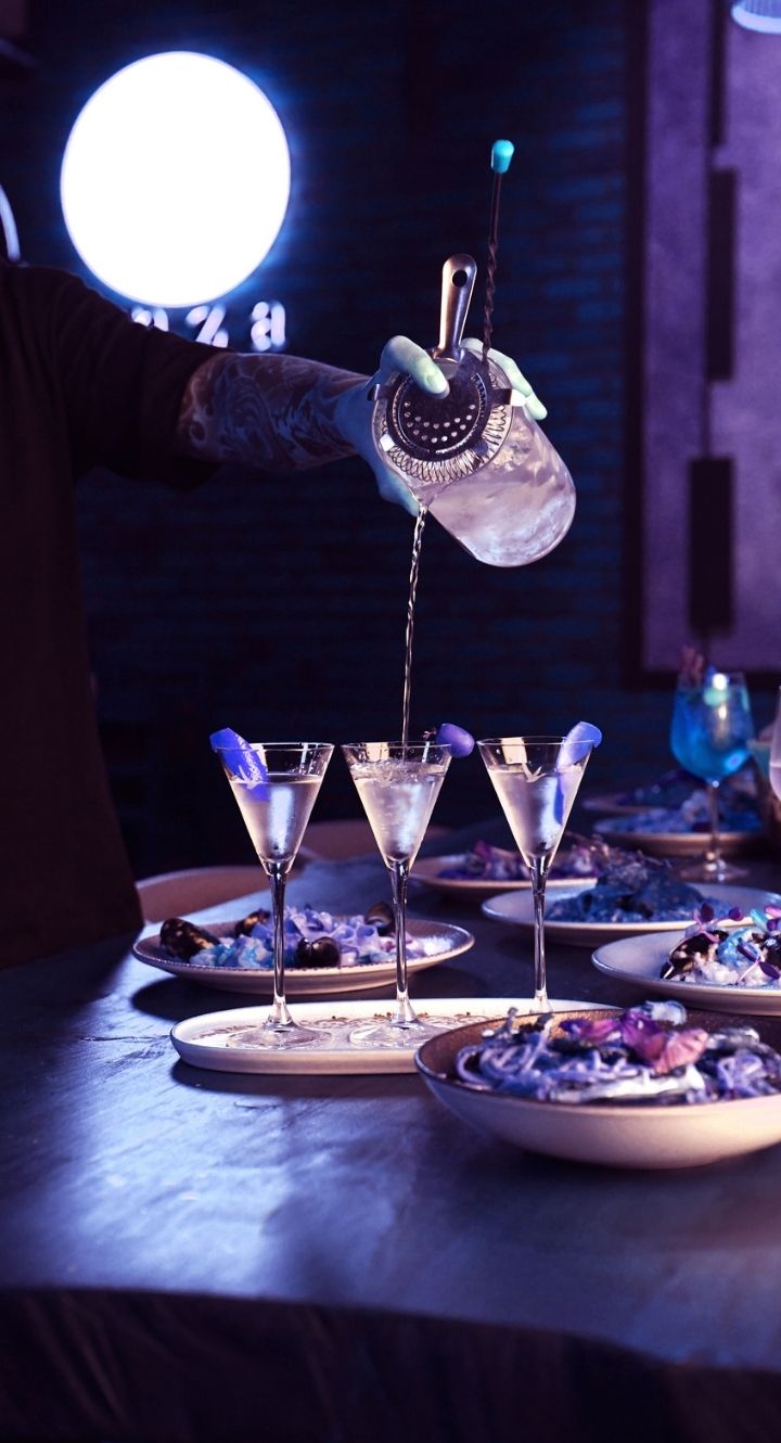 <a href="https://patternsstudio.com/onza/">Onza</a>